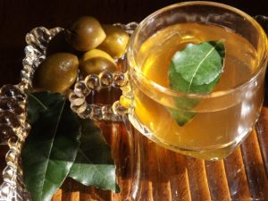 Bay Leaf Tea Pictures